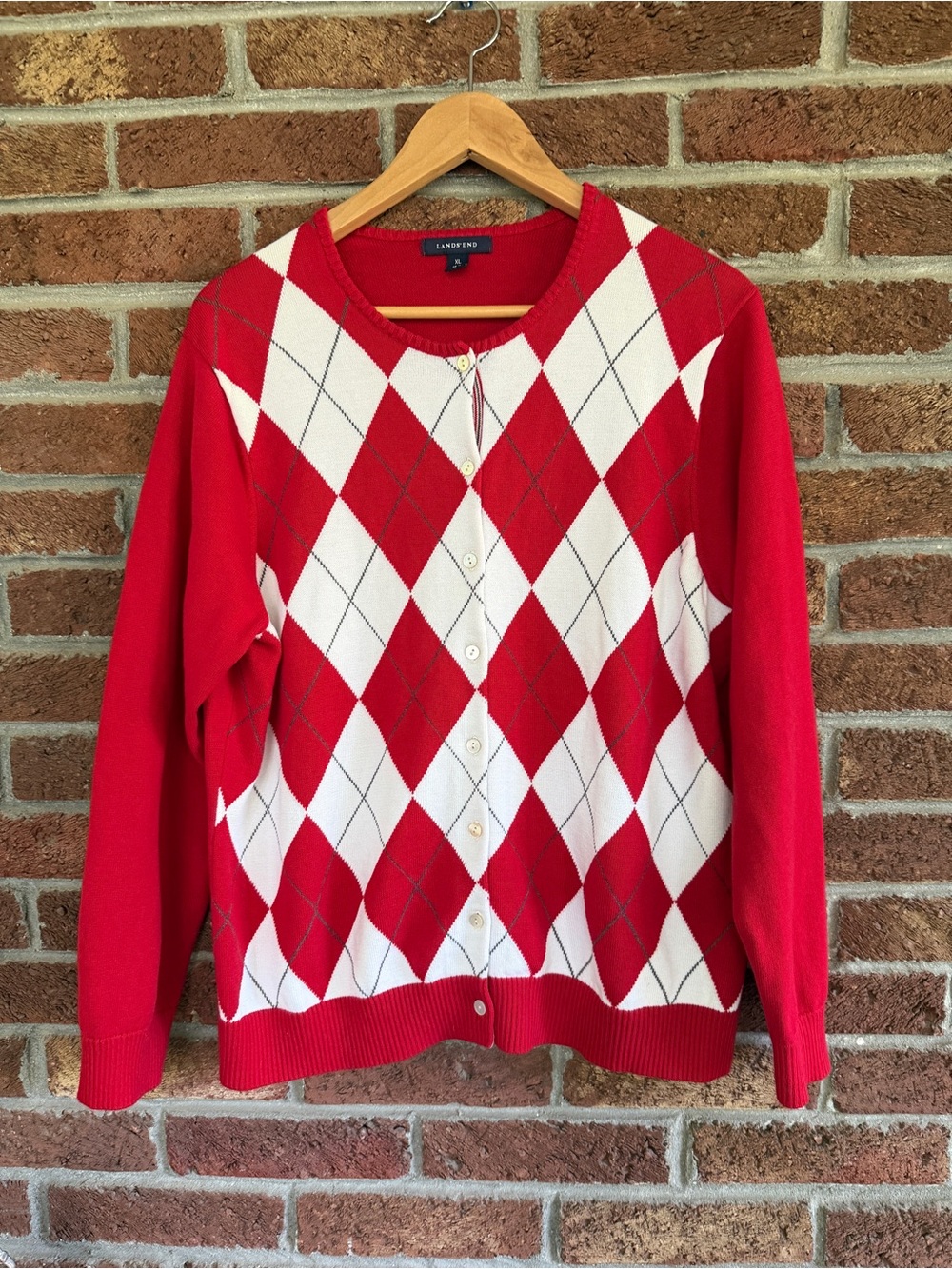 lands end argyle sweater. size xl. red. white. fun.